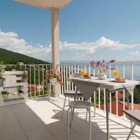 Apartament Bellevue *